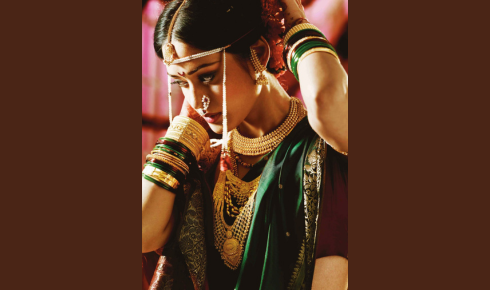 Dhanteras Shopping Guide for Gold Kada Designs That Combine Tradition and Style