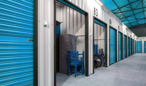 What Makes Storage Units Near Me a Flexible Moving Solution?